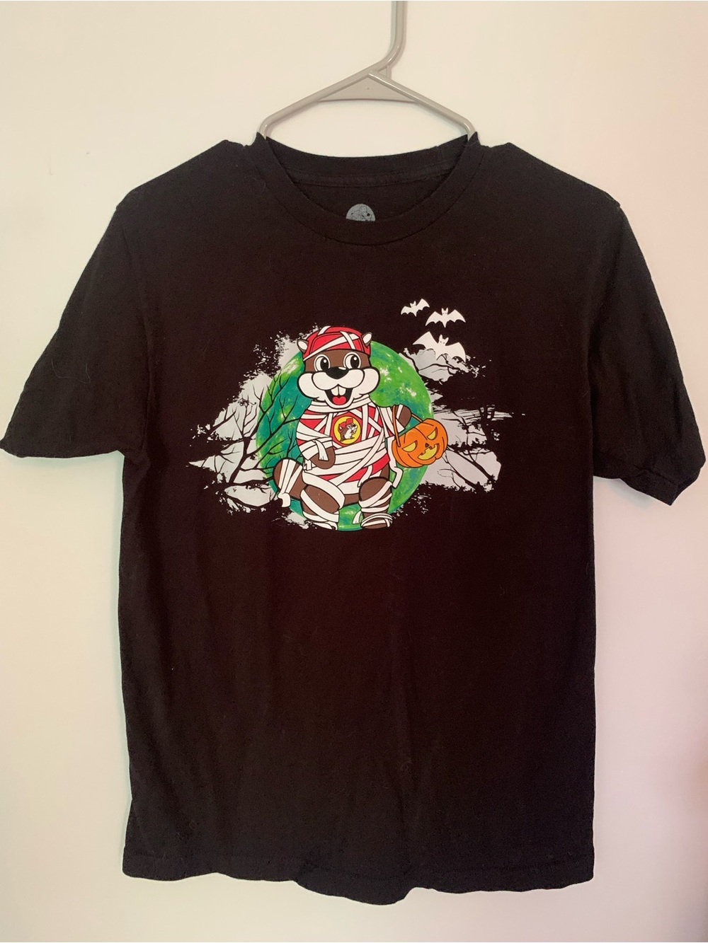 Buc-ee’s size Medium Boo Crew Halloween T-shirt